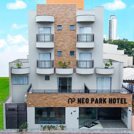 Neo Park Hotel Maringá Exterior photo